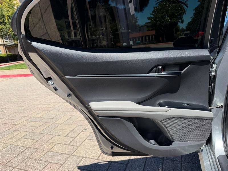 Used 2019 Toyota Camry LE w/ Carpet Mat Package FWD image 90