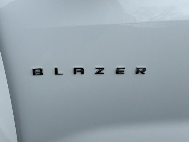 Certified 2025 Chevrolet Blazer LT AWD/4WD image 31