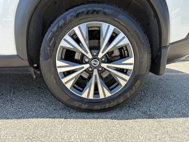 Certified 2023 Nissan Rogue SV w/ SV Premium B Package AWD/4WD image 11