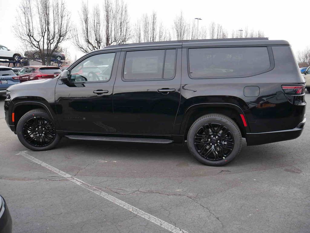 New 2025 Jeep Wagoneer L Series II w/ Convenience Group I image 17