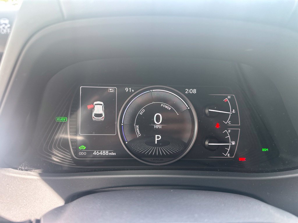 Used 2024 Lexus UX 250h FWD w/ Premium Package image 2