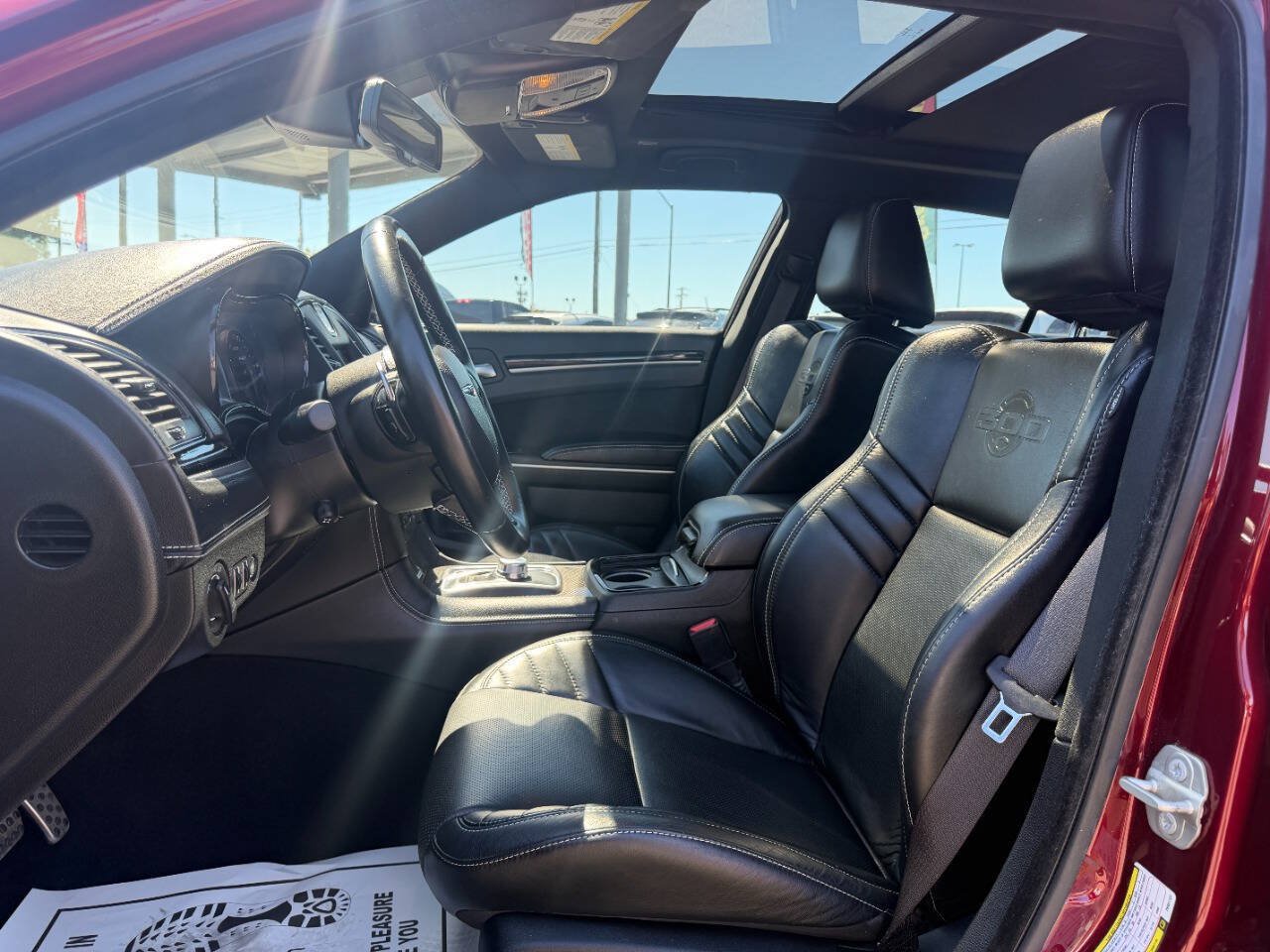 Used 2023 Chrysler 300 C RWD image 10