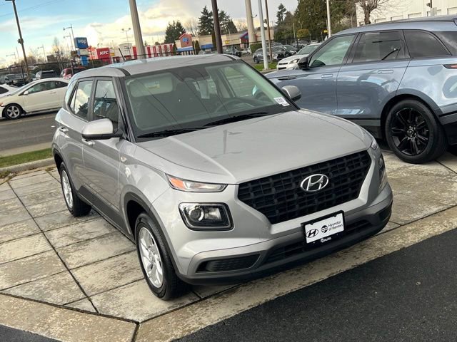 Certified 2026 Hyundai Venue SE image 7