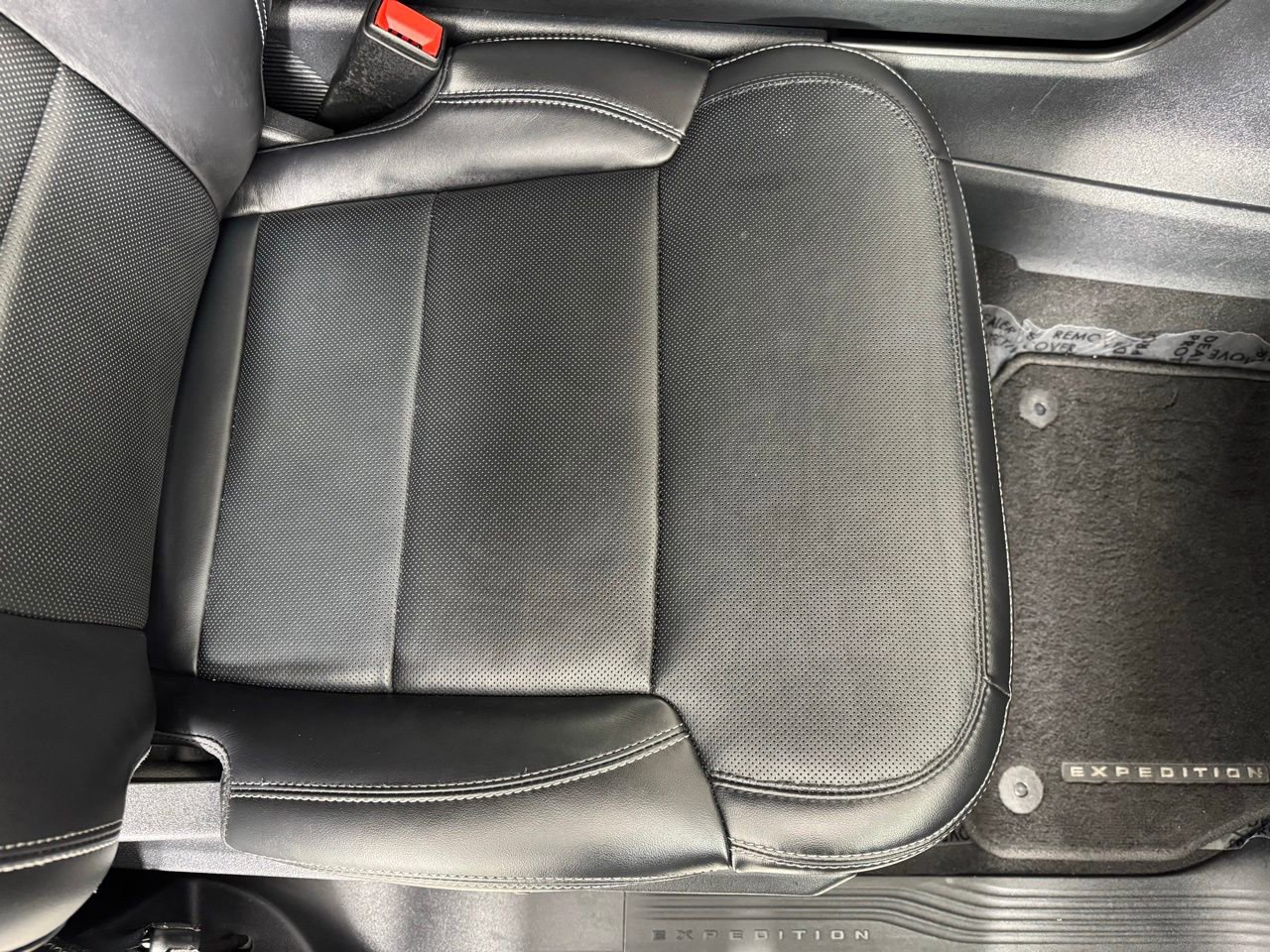 Used 2025 Ford Expedition Max Platinum image 33