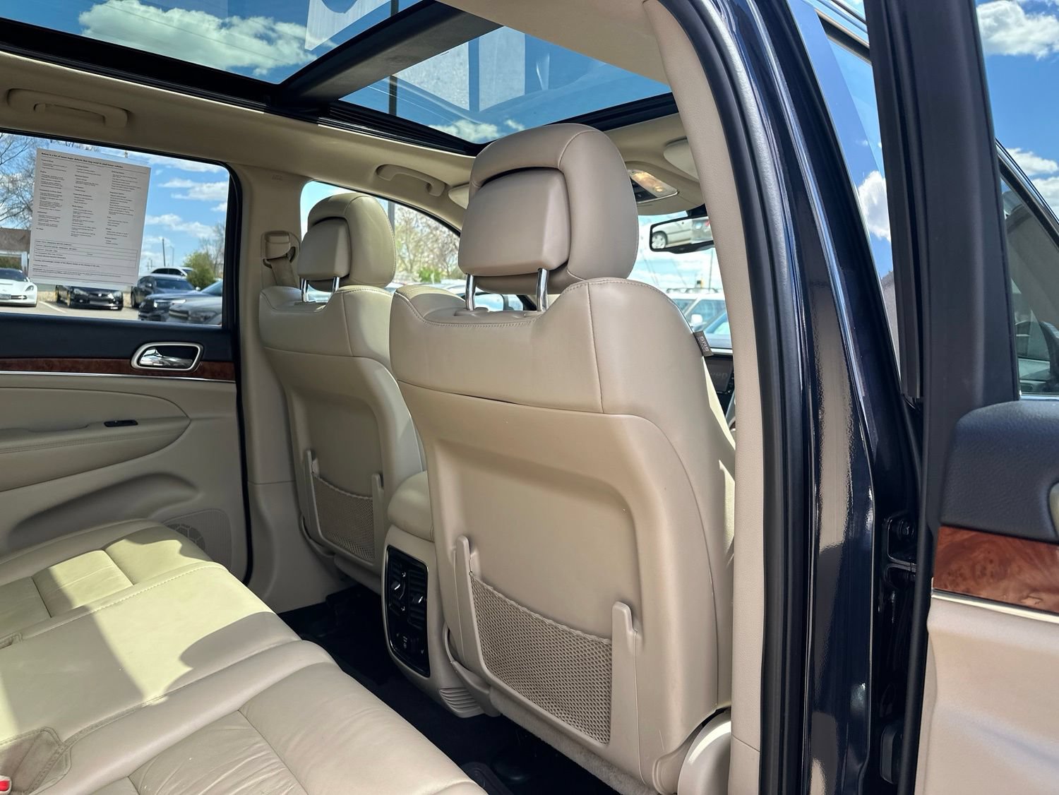Used 2011 Jeep Grand Cherokee Limited AWD/4WD image 29