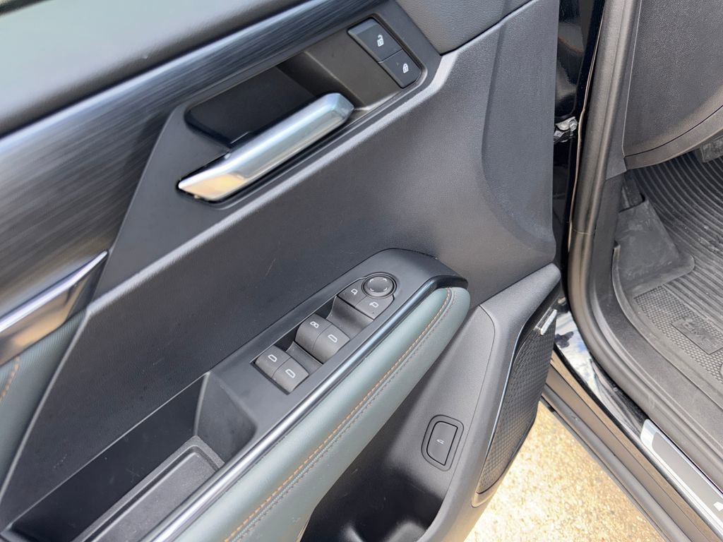 Certified 2024 GMC Acadia AT4 w/ Luxury Package AWD/4WD image 26