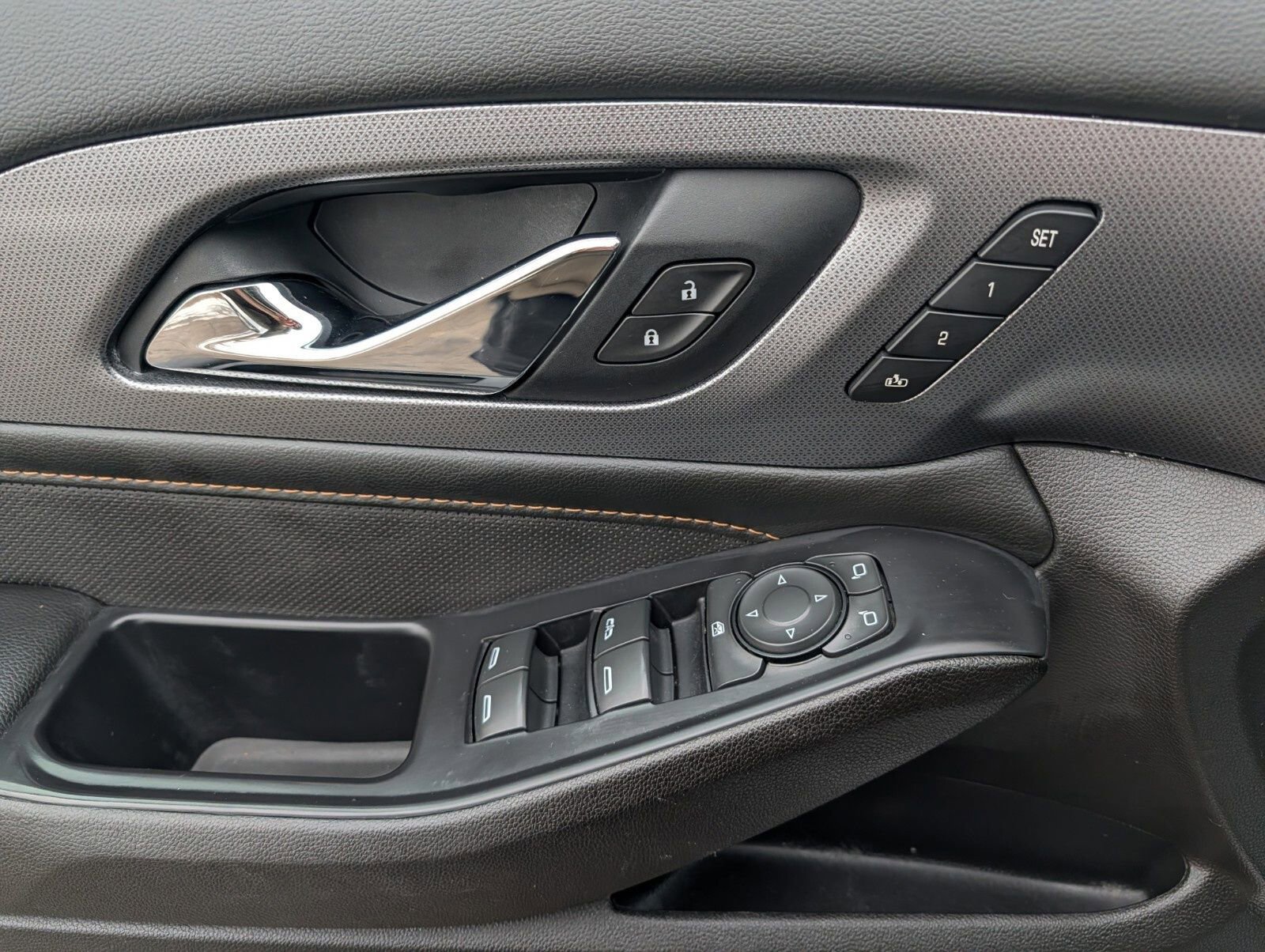 Used 2021 Chevrolet Traverse Premier w/ LPO, Floor Liner Package image 31