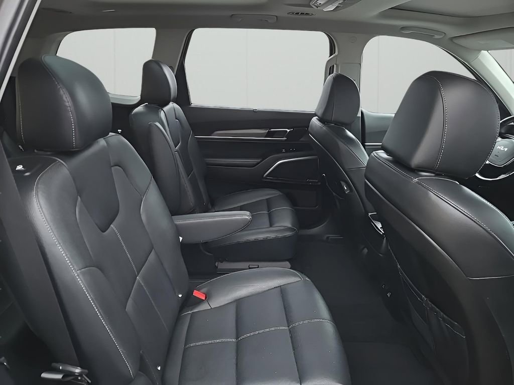 Used 2022 Kia Telluride SX image 16
