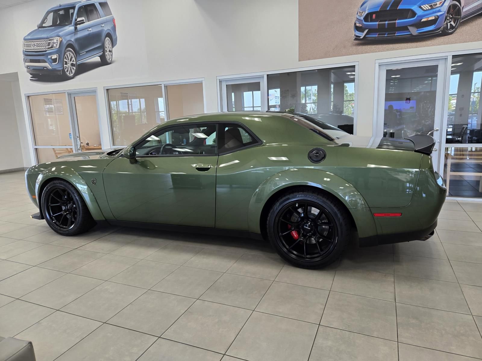Used 2023 Dodge Challenger SRT Hellcat image 3