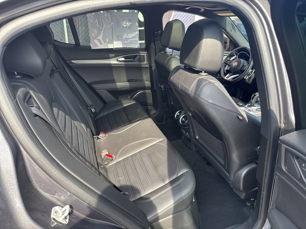 Used 2022 Alfa Romeo Stelvio Veloce AWD/4WD image 60