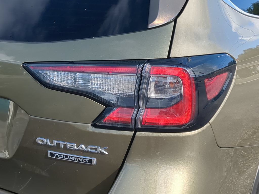 Used 2020 Subaru Outback Touring w/ Popular Package #2 AWD/4WD image 8