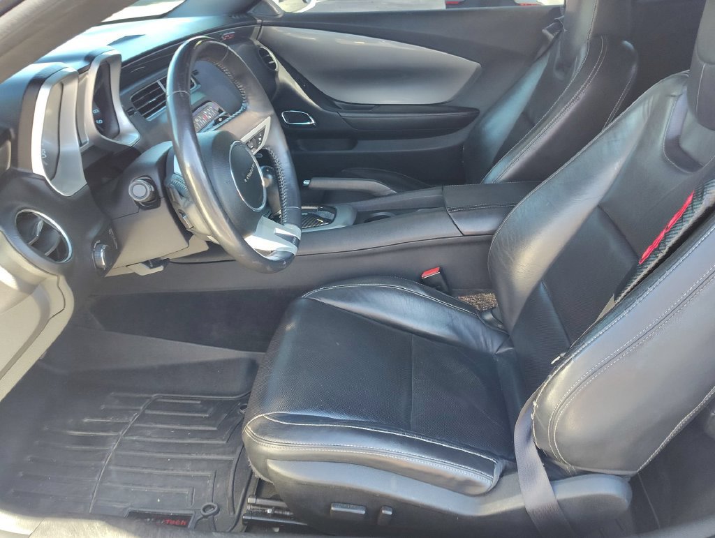 Used 2011 Chevrolet Camaro SS w/ RS Package RWD image 9