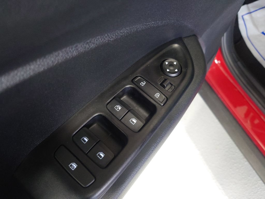 Certified 2023 Hyundai Venue Limited FWD image 12
