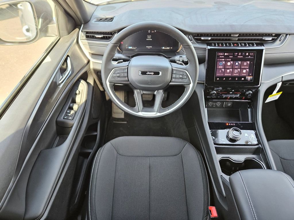 New 2025 Jeep Grand Cherokee Laredo X w/ Luxury Tech Group I image 13