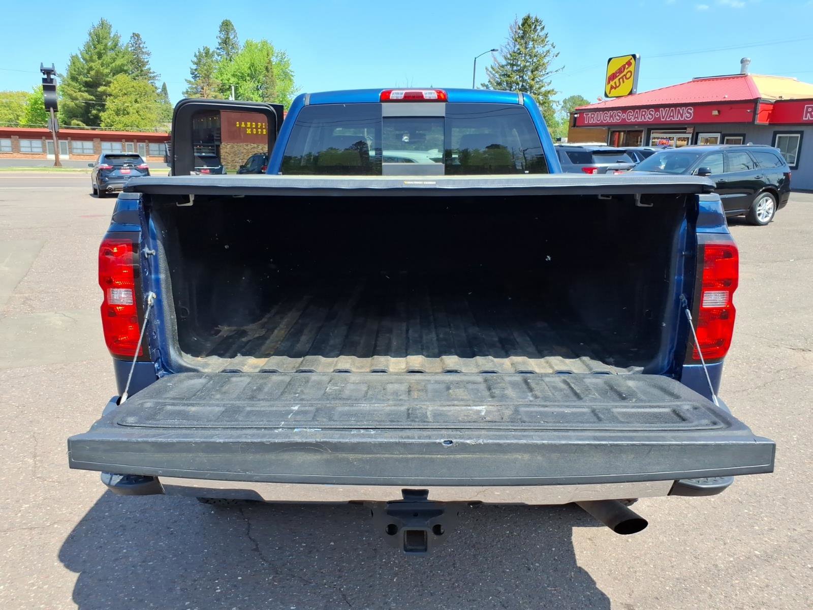 Used 2016 Chevrolet Silverado 2500 LTZ AWD/4WD image 12