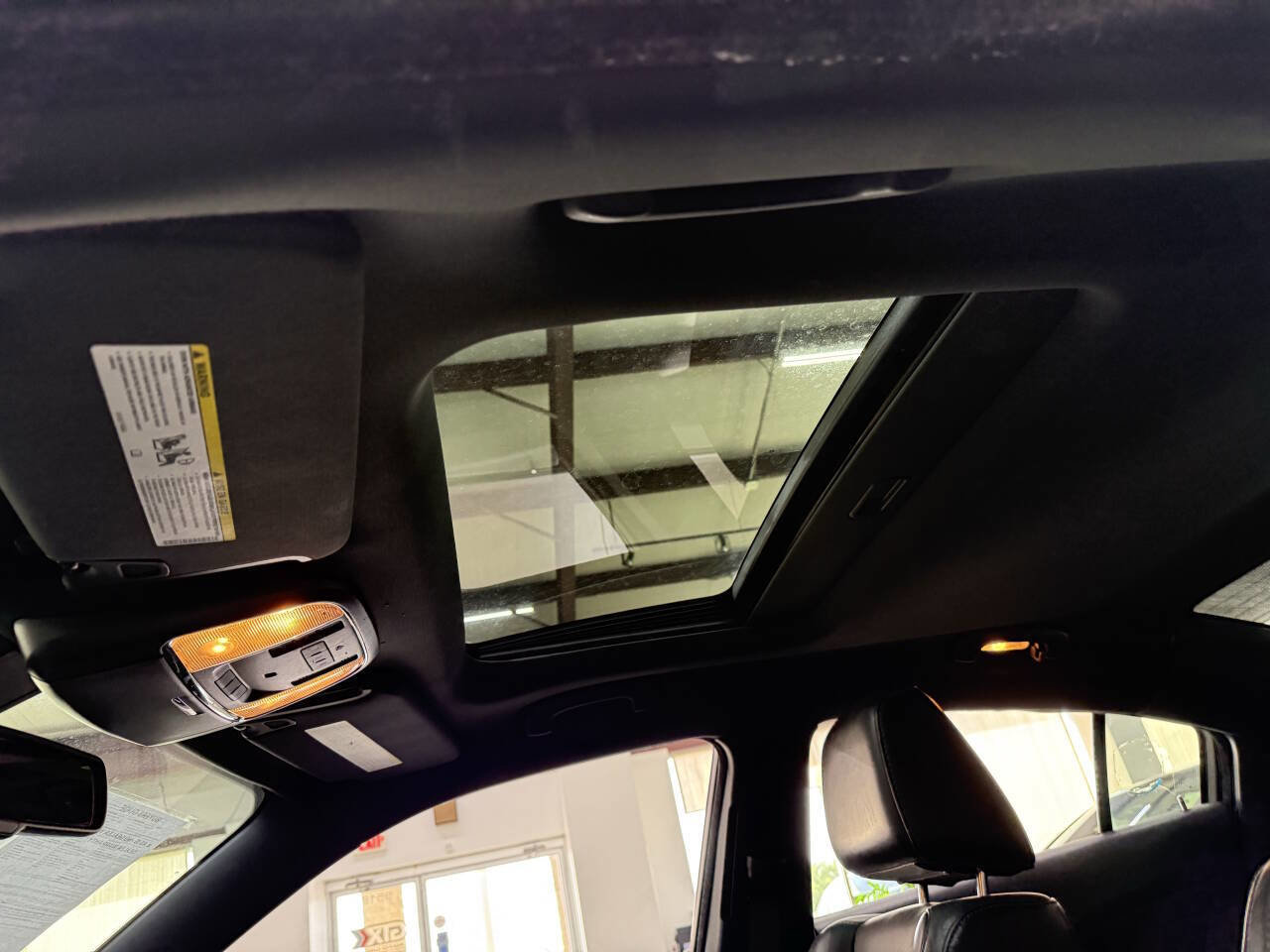 Used 2015 Dodge Charger R/T w/ Plus Group RWD image 30