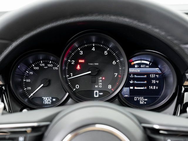 Certified 2025 Porsche Macan image 15