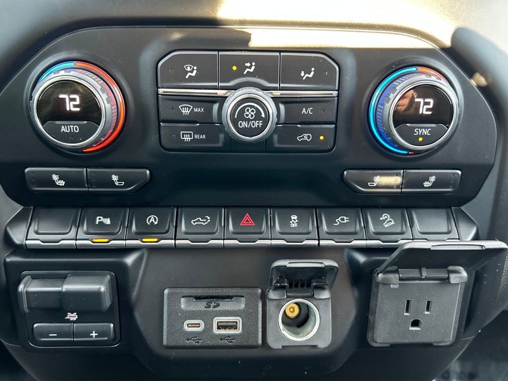 Used 2020 Chevrolet Silverado 1500 LT w/ All-Star Edition image 14