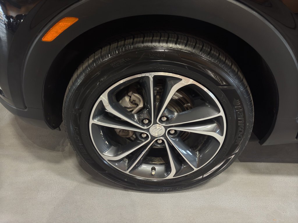 Used 2023 Buick Encore GX Select image 9