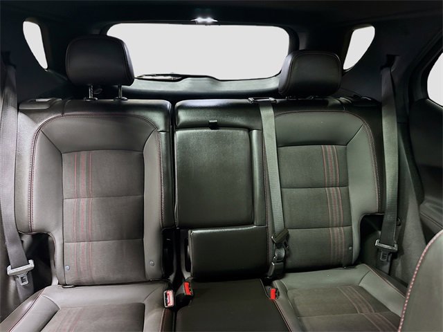 Used 2022 Chevrolet Equinox RS w/ Infotainment Package image 28