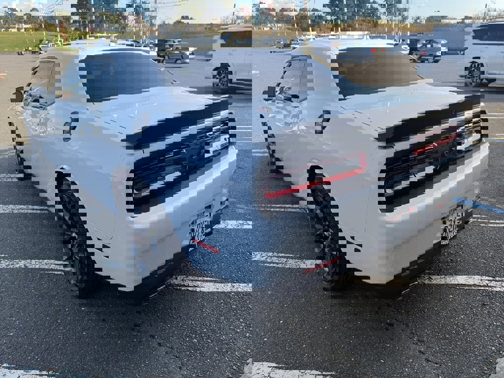 Used 2022 Dodge Challenger GT w/ Plus Package image 17