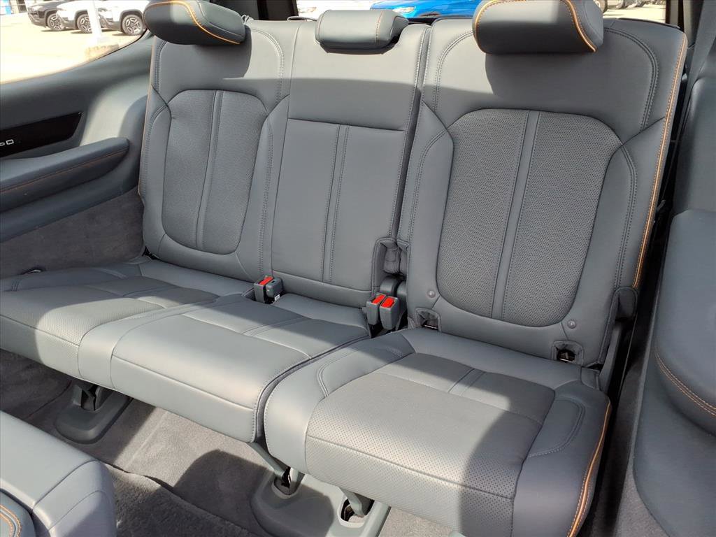 Used 2022 Jeep Grand Wagoneer Series II w/ Convenience Group III image 13