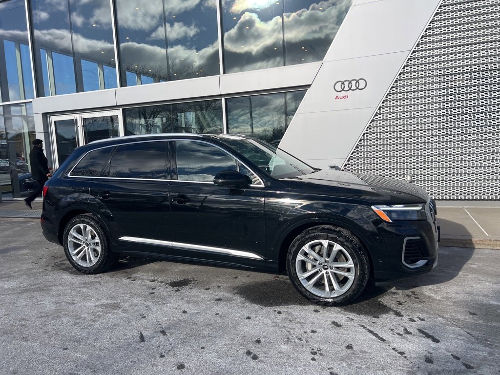 Used 2025 Audi Q7 3.0T Premium Plus w/ Premium Plus Package image 14