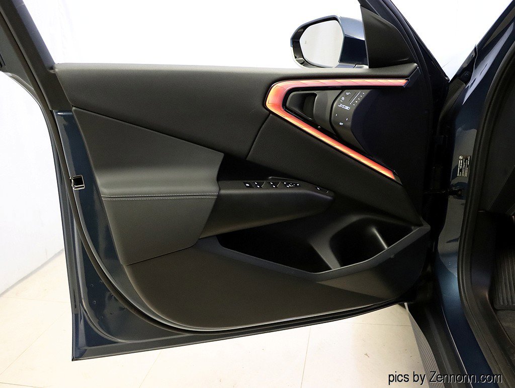 Used 2025 BMW X3 xDrive30i w/ Premium Package image 24