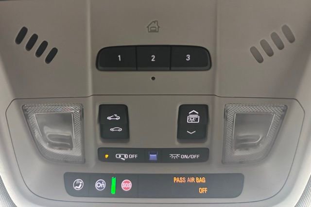 Used 2018 Chevrolet Equinox LT image 33