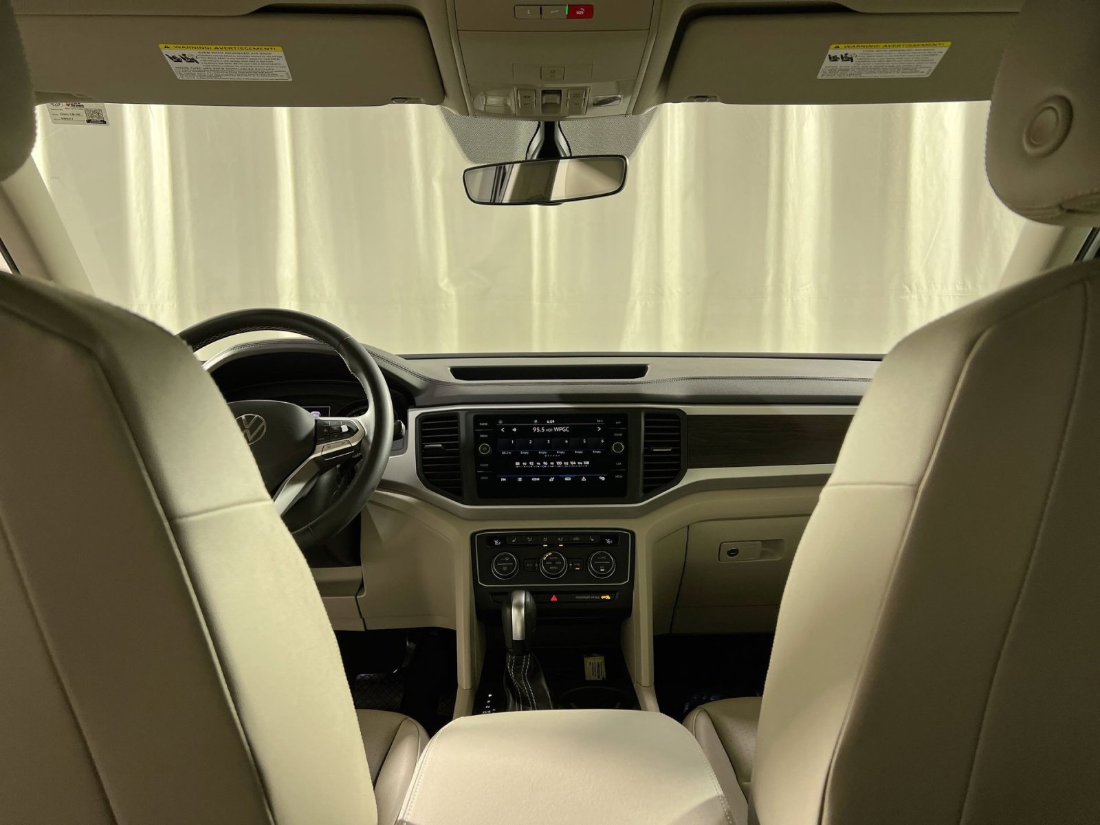 Used 2021 Volkswagen Atlas SE image 17