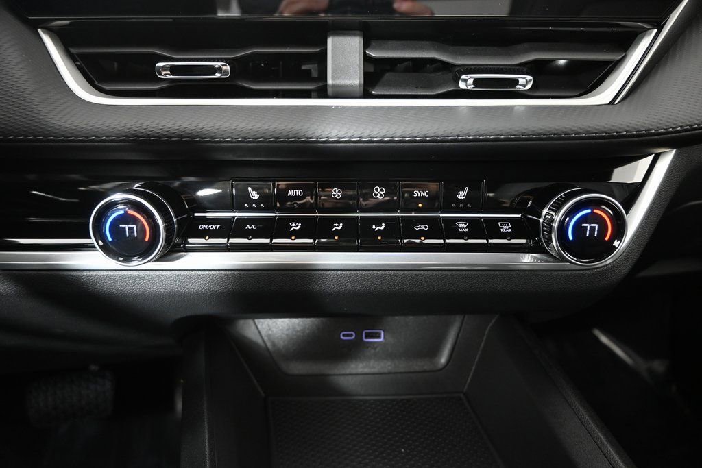 New 2026 Chevrolet Equinox LT w/ Convenience Package II image 28