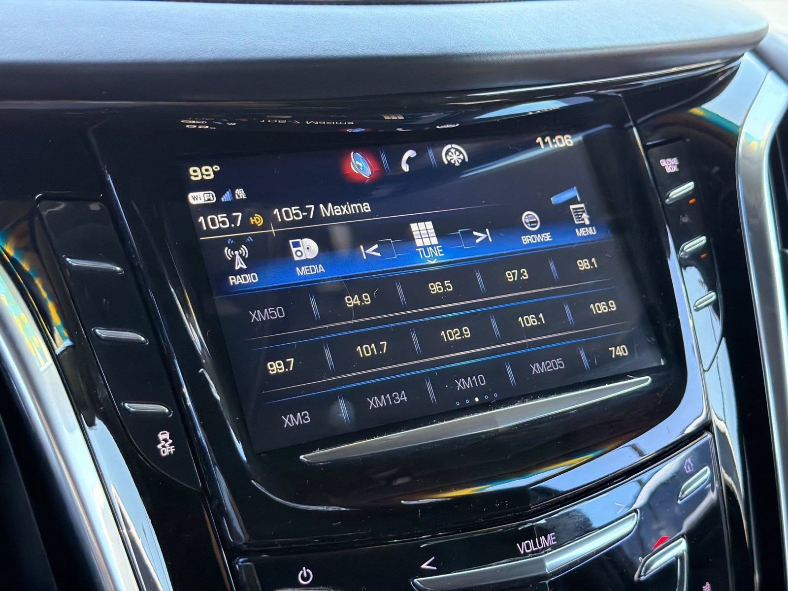 Used 2018 Cadillac Escalade Platinum AWD/4WD image 19