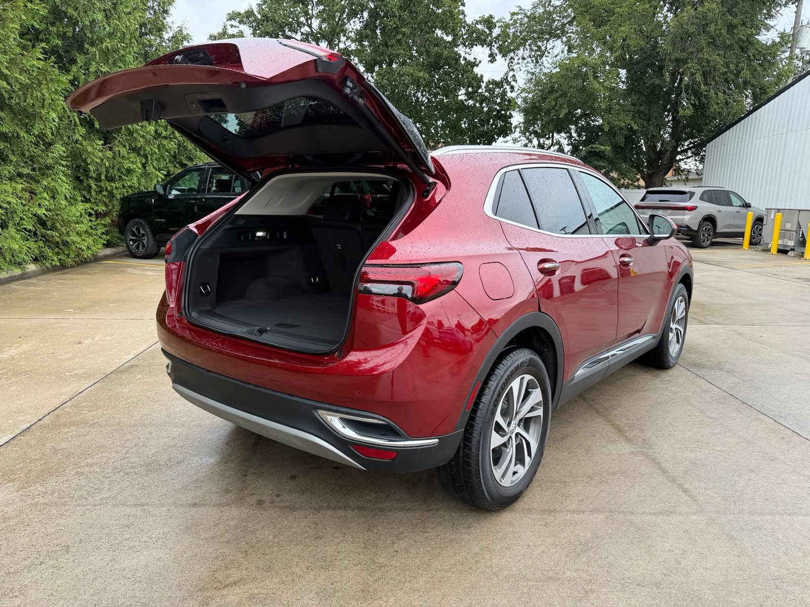Used 2023 Buick Envision Essence FWD image 32