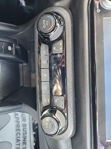 Certified 2022 Nissan Kicks SR w/ Premium Package image 14