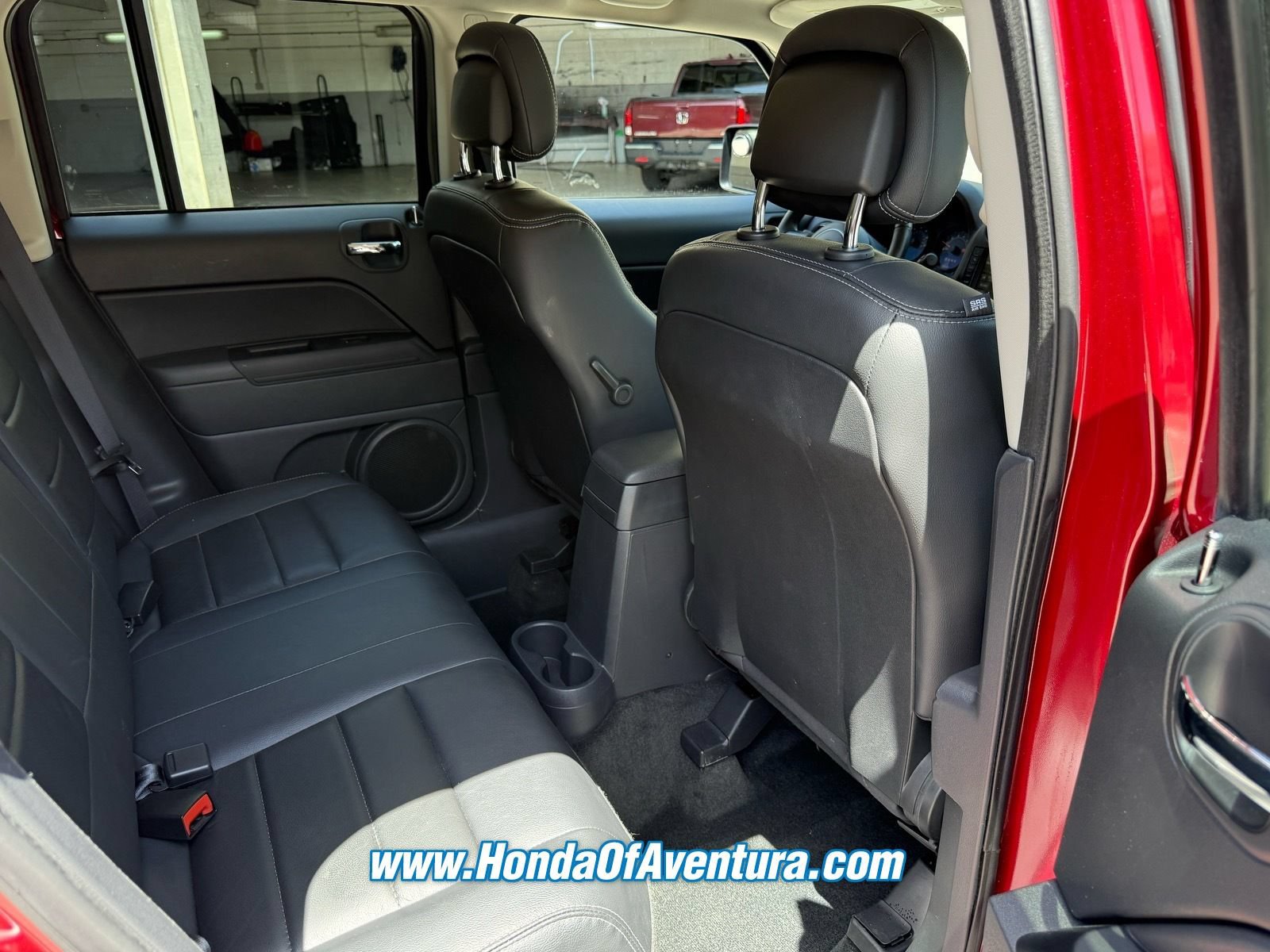 Used 2016 Jeep Patriot High Altitude FWD image 12