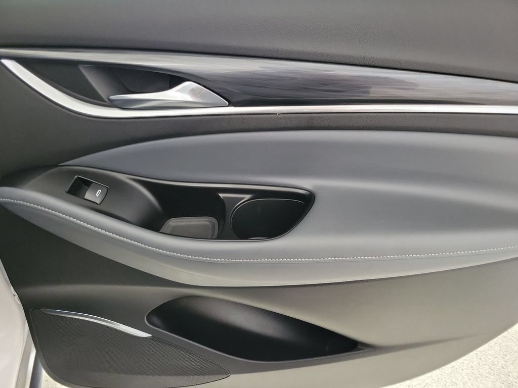Certified 2018 Buick Enclave Essence FWD image 23