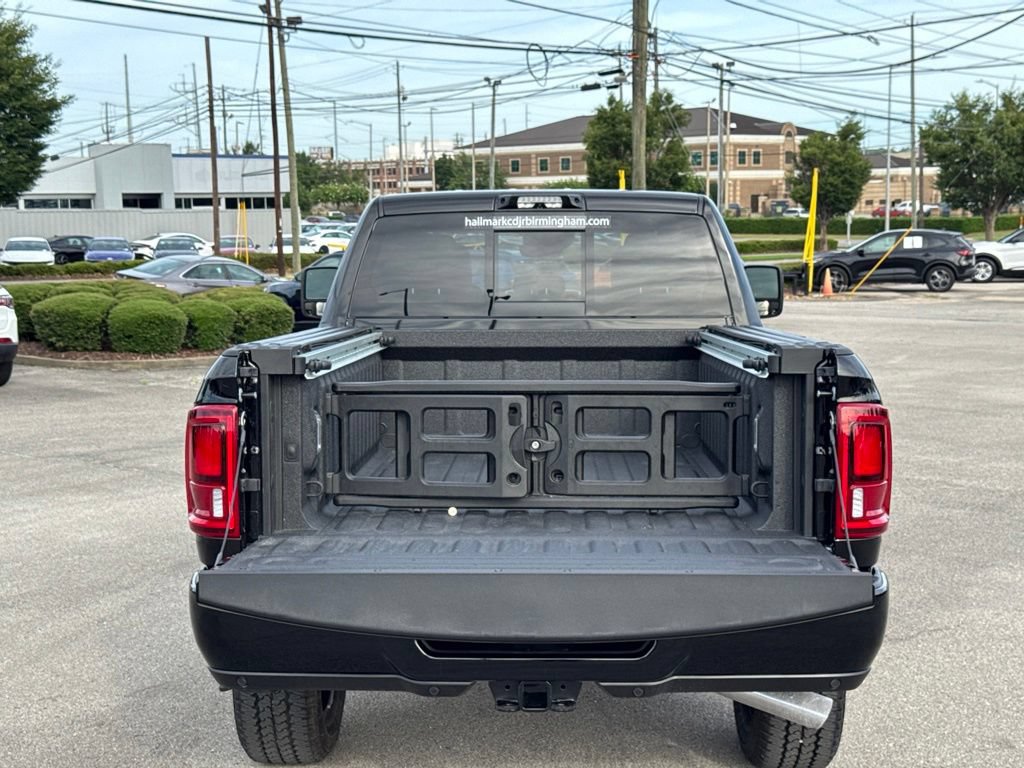 New 2026 RAM 2500 Laramie w/ Night Edition AWD/4WD image 8