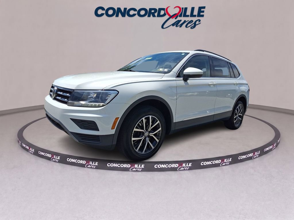 Used 2020 Volkswagen Tiguan SE w/ Panoramic Sunroof Package AWD/4WD image 3