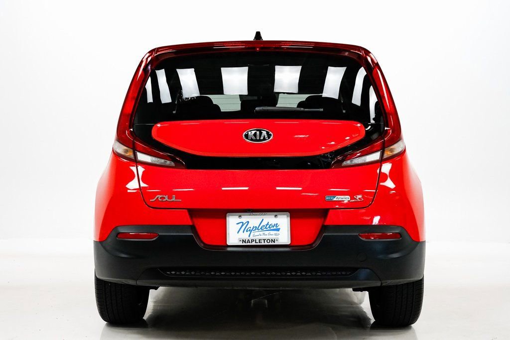 Certified 2021 Kia Soul S image 27