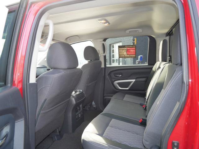 Certified 2024 Nissan Titan SV w/ SV Convenience Package image 12