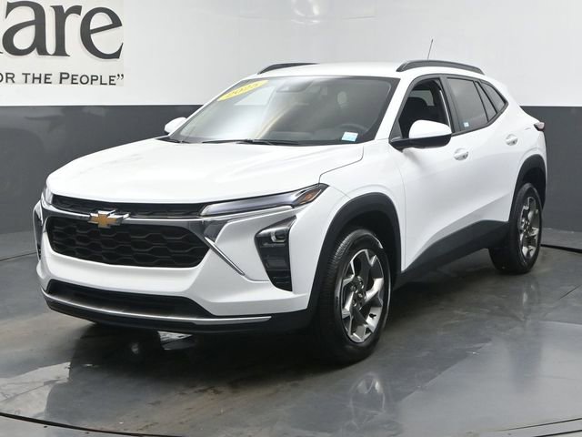 Used 2025 Chevrolet Trax LT w/ LT Convenience Package FWD image 32