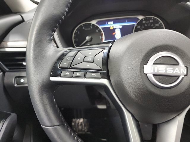 Used 2024 Nissan Altima 2.5 SL FWD image 25