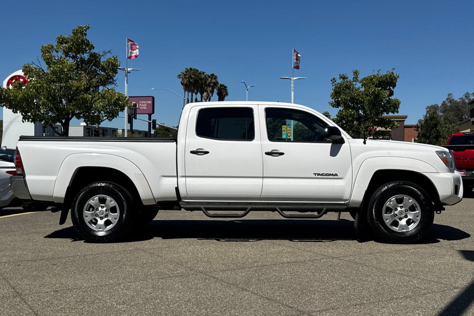 Used 2012 Toyota Tacoma PreRunner w/ SR5 Pkg RWD image 8