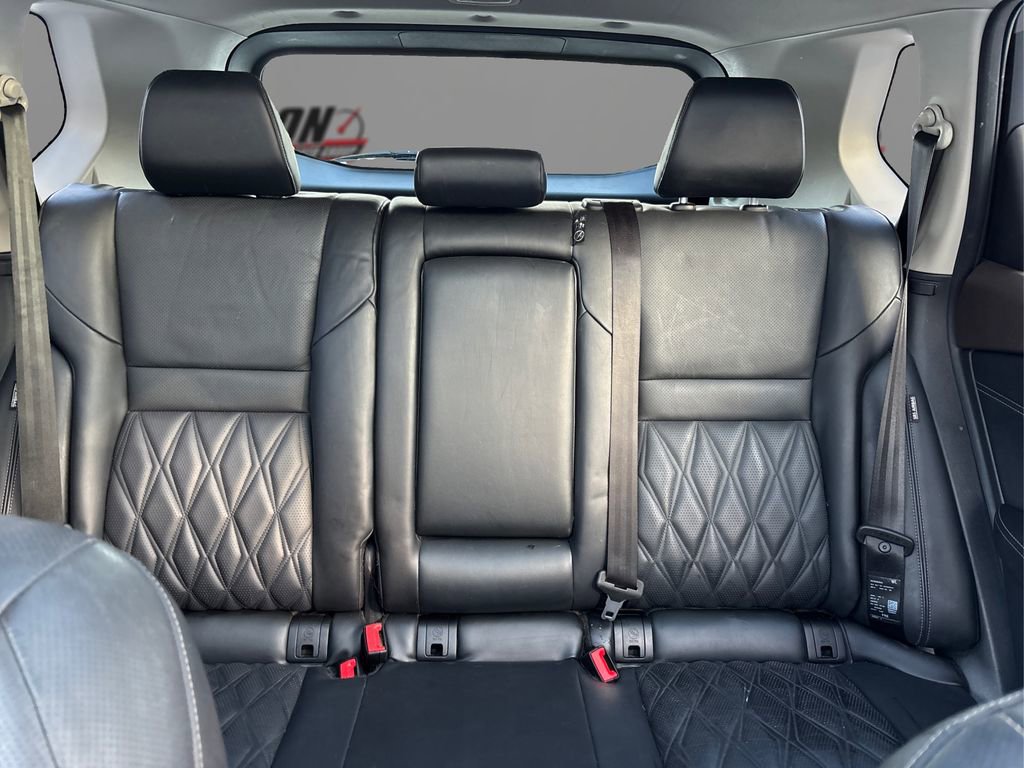 Used 2022 Nissan Rogue Platinum w/ Head-Up Display Package image 16