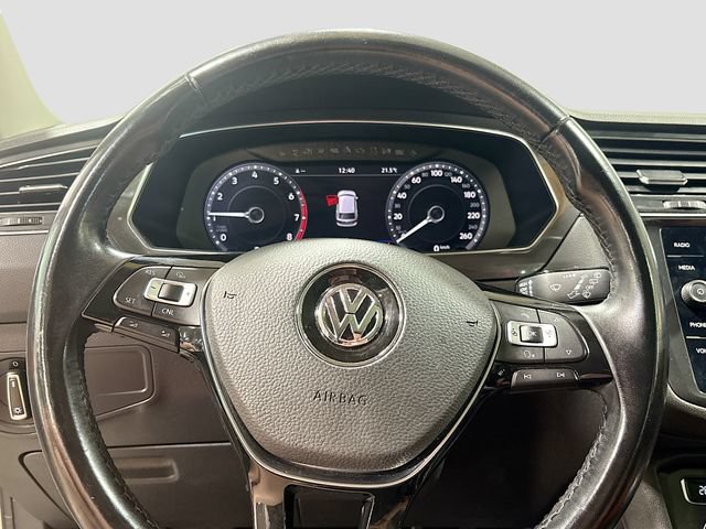 Used 2018 Volkswagen Tiguan SEL Premium AWD/4WD image 11