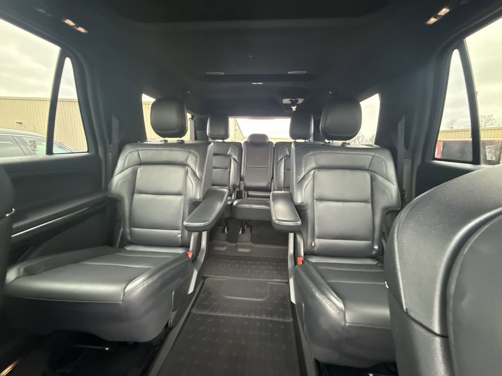 Used 2025 Lincoln Navigator L Reserve w/ Jet Appearance Package image 22