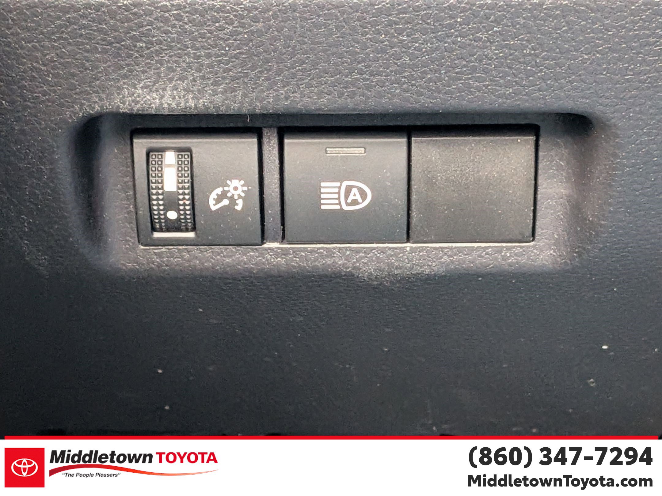 Certified 2025 Toyota RAV4 LE image 18