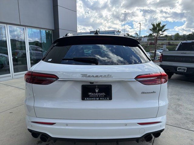 Certified 2023 Maserati Grecale Modena image 7