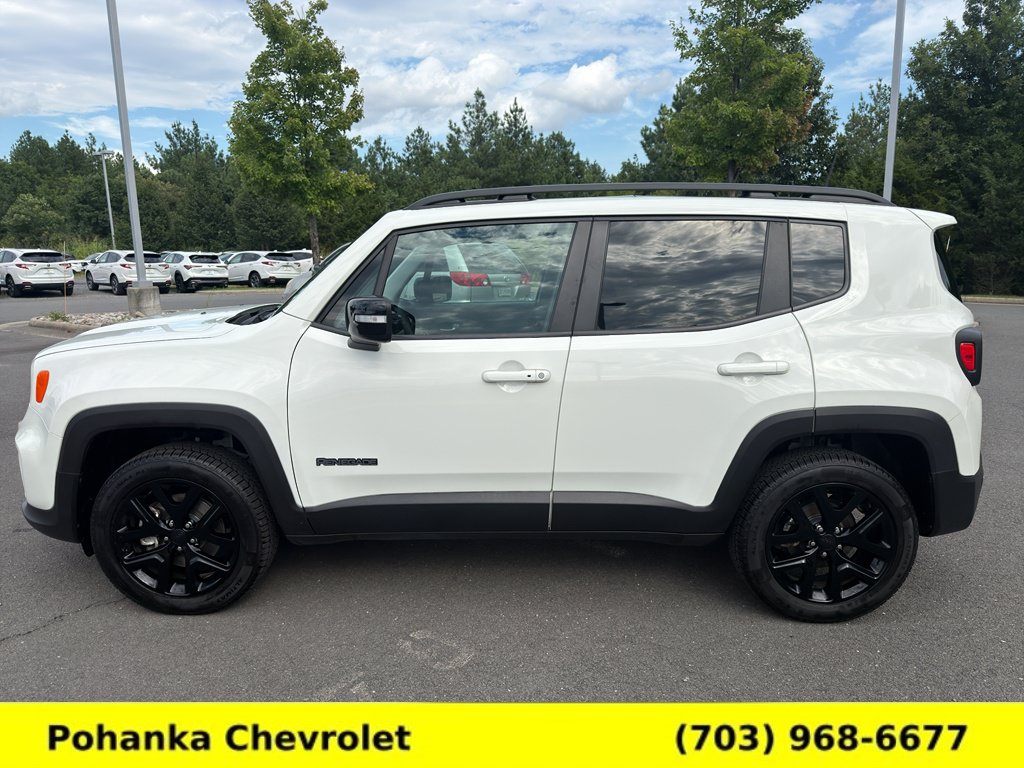 Used 2023 Jeep Renegade Altitude w/ Sun/Sound Group AWD/4WD image 4