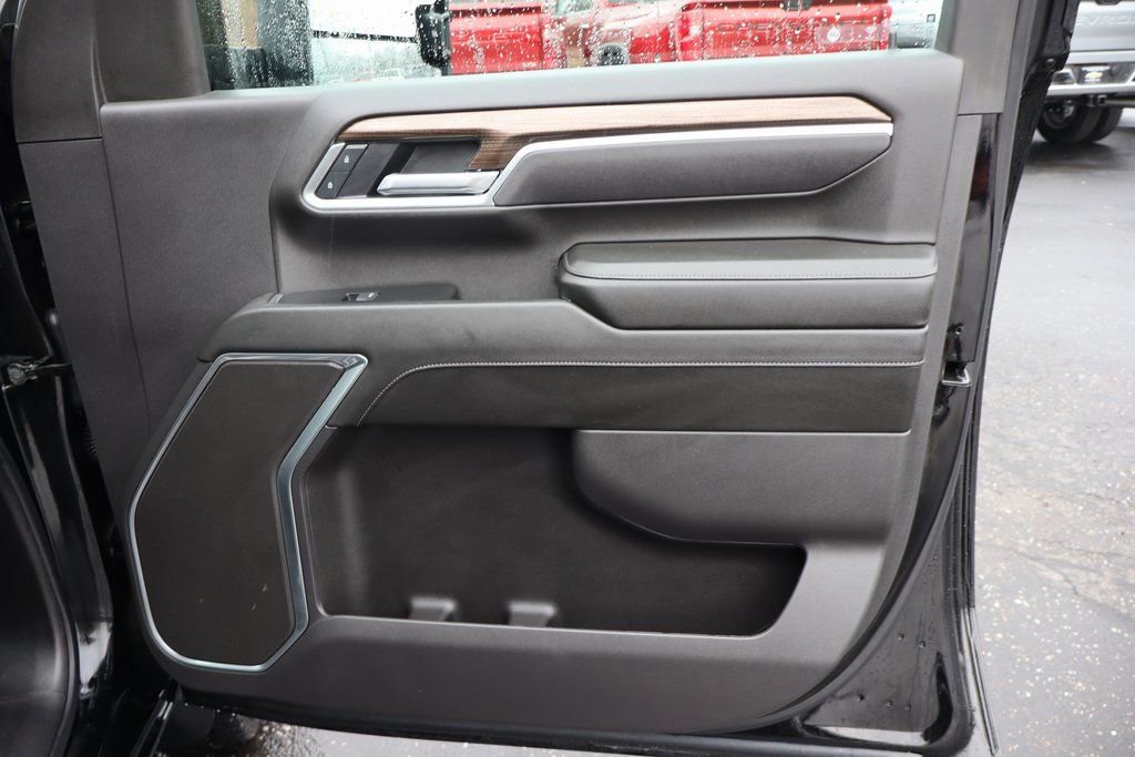 Used 2025 Chevrolet Silverado 2500 LT w/ All Star Edition image 21